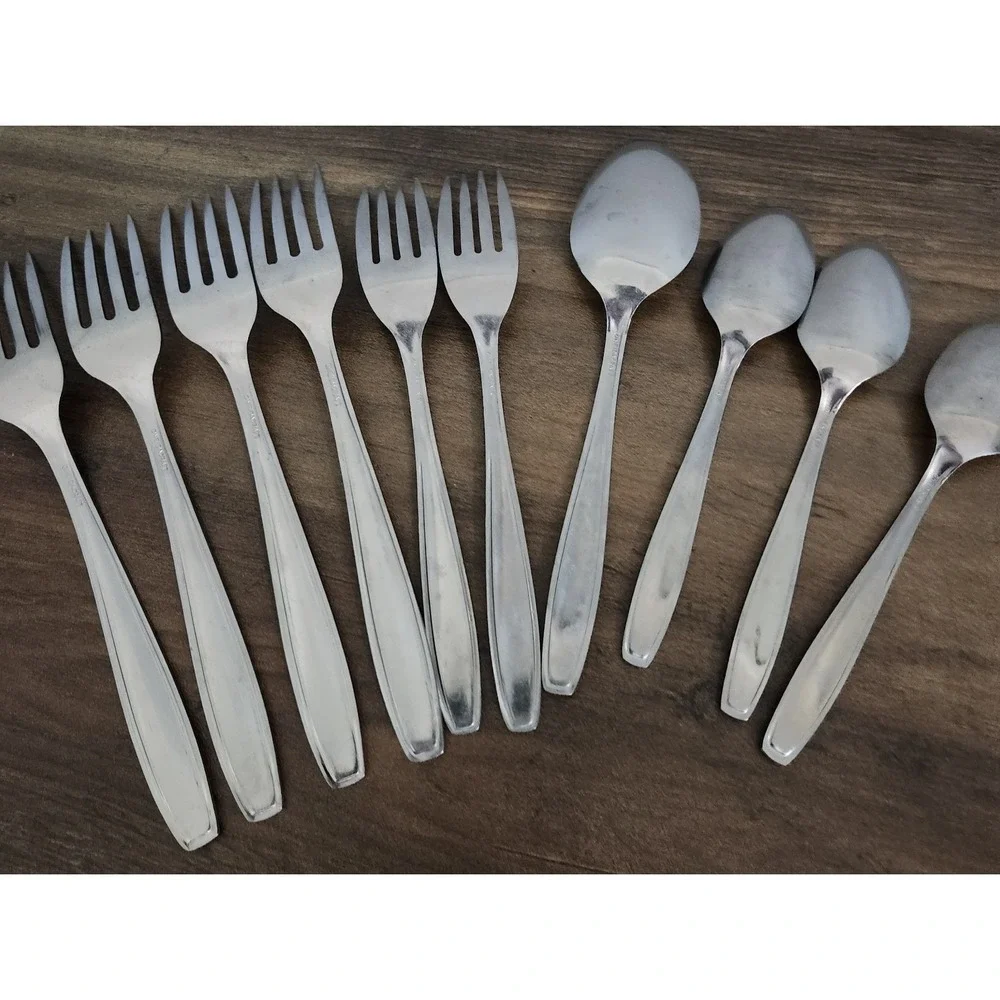 Oneida Oneidacraft Flatware Vallarta Pattern Silver Stainless Steel Nordic MCM